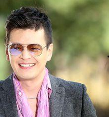 郑灿图片,光影交织的艺术人生