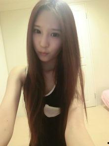 女主播内衣角自拍,女主播的私密瞬间